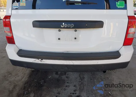 2015 Jeep Patriot Sport из США, поврежденный, VIN 1C4NJPBB5FD179051